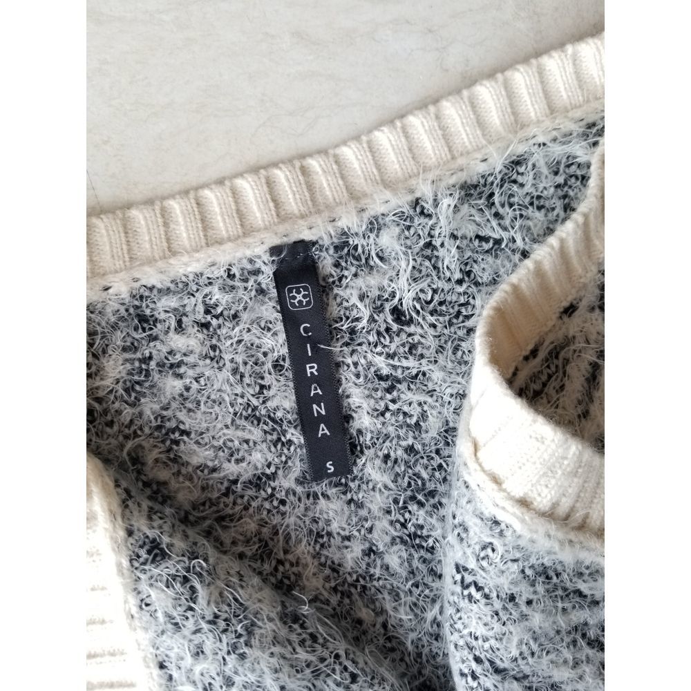 Cirana Aztec Western Pattern Cardigan - Picture 6 of 7